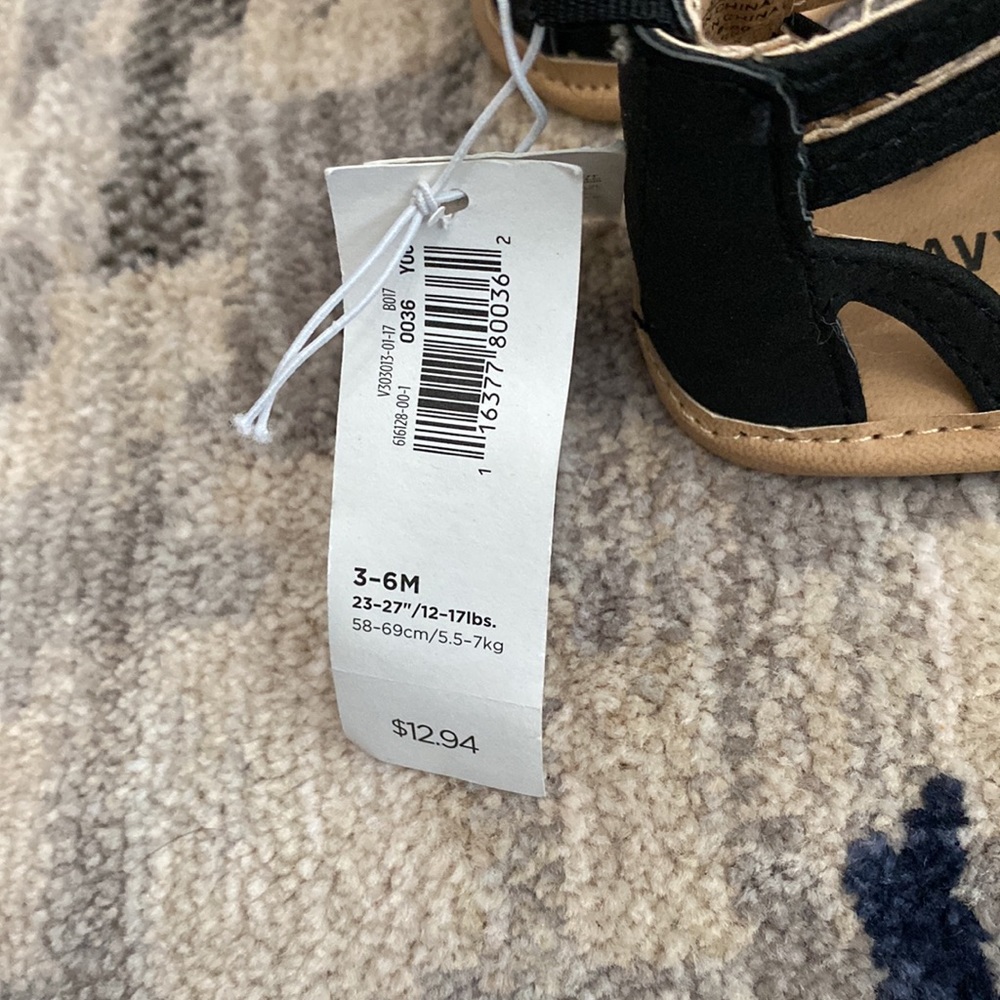 Old Navy Black Sandals Toddler Girl Size 3 NWT - Picture 4 of 4